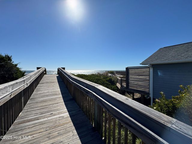 102 Lawrence Street, Emerald Isle, NC 28594