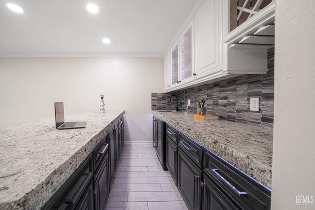 3946 Claremont Drive, Bakersfield, CA 93306