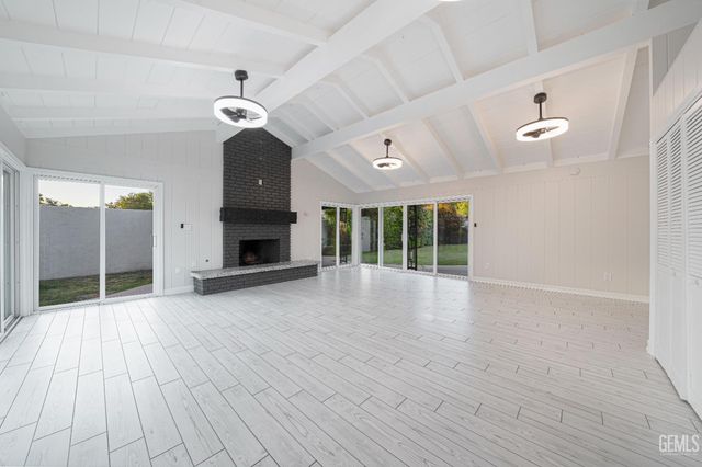 3946 Claremont Drive, Bakersfield, CA 93306