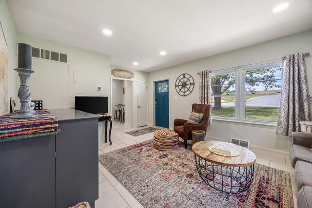 934 CLICKS LN, New Market, VA 22844