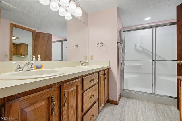 2197 Pinebrook Trail, Cuyahoga Falls, OH 44223