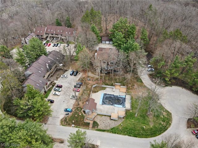 2197 Pinebrook Trail, Cuyahoga Falls, OH 44223