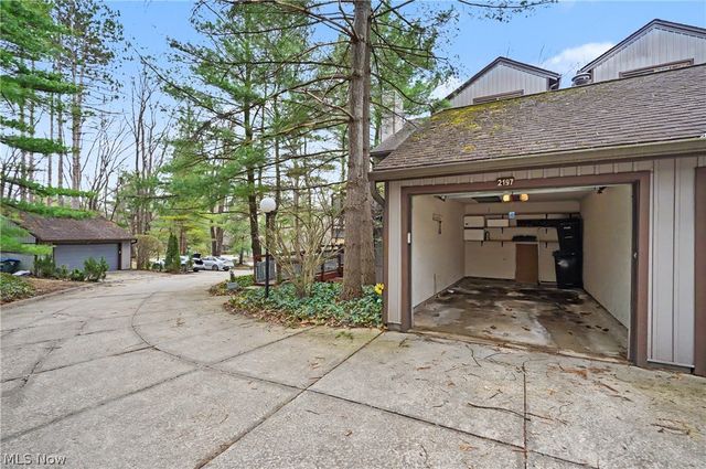 2197 Pinebrook Trail, Cuyahoga Falls, OH 44223