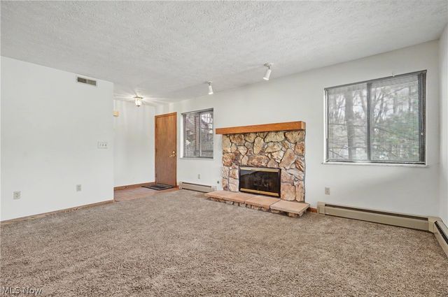 2197 Pinebrook Trail, Cuyahoga Falls, OH 44223