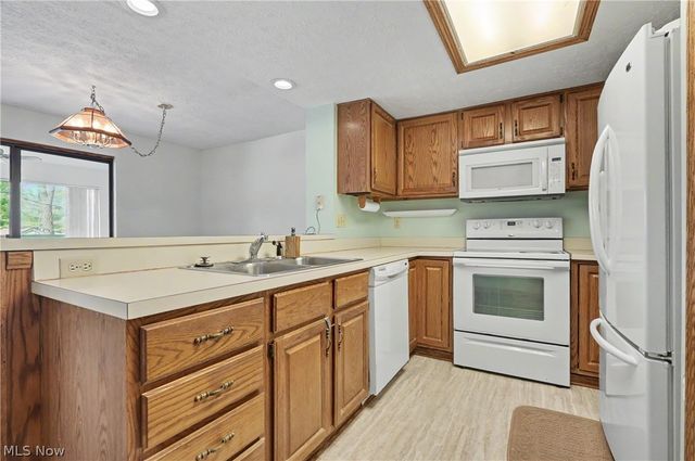 2197 Pinebrook Trail, Cuyahoga Falls, OH 44223