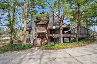 2197 Pinebrook Trail, Cuyahoga Falls, OH 44223