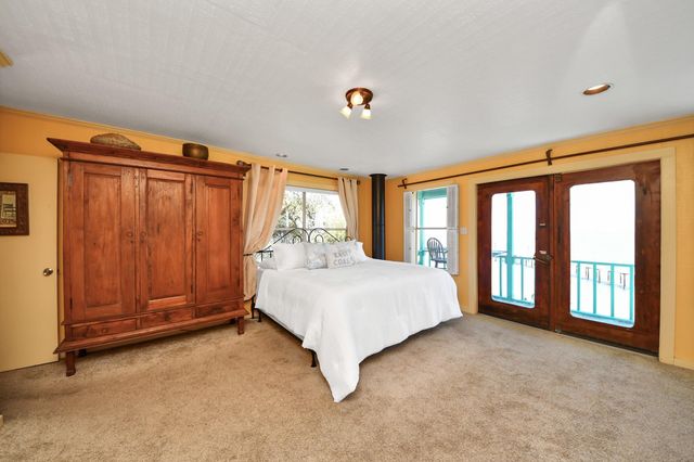 1121 6th Street, San Leon, TX 77539