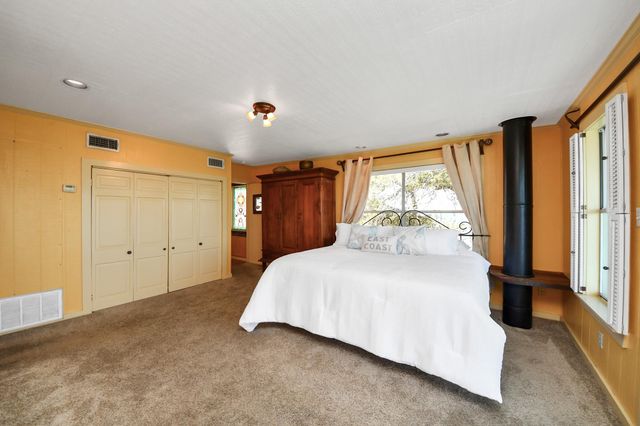 1121 6th Street, San Leon, TX 77539