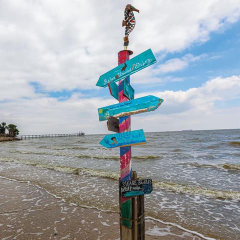 1121 6th Street, San Leon, TX 77539