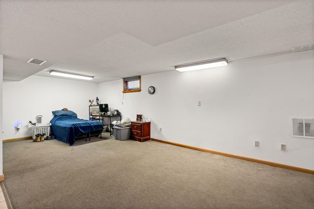 2708 W BROADWAY, Columbia, MO 65203