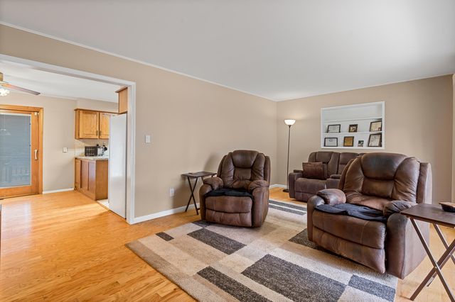 2708 W BROADWAY, Columbia, MO 65203