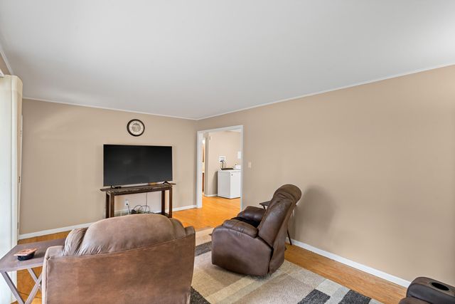 2708 W BROADWAY, Columbia, MO 65203
