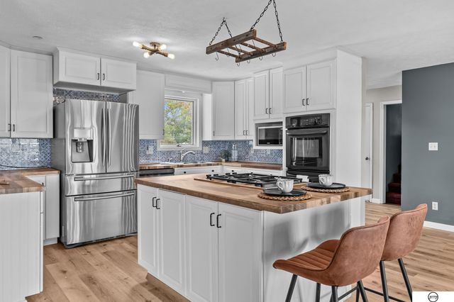 825 I Street, Palmyra, NE 68418