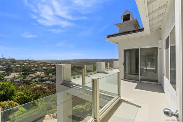 941 Avocado Pl, Del Mar, CA 92014