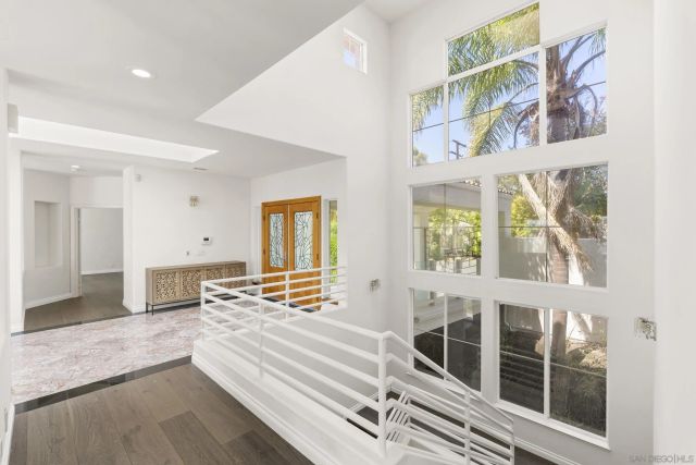 941 Avocado Pl, Del Mar, CA 92014