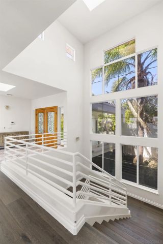 941 Avocado Pl, Del Mar, CA 92014