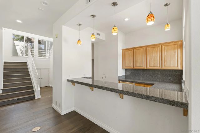 941 Avocado Pl, Del Mar, CA 92014