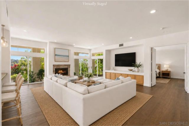 941 Avocado Pl, Del Mar, CA 92014