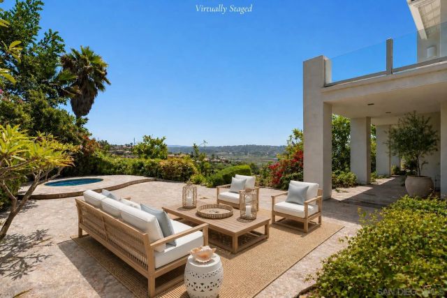 941 Avocado Pl, Del Mar, CA 92014