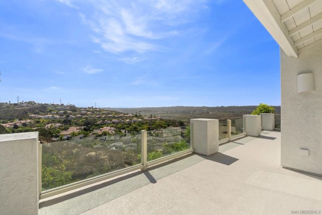 941 Avocado Pl, Del Mar, CA 92014