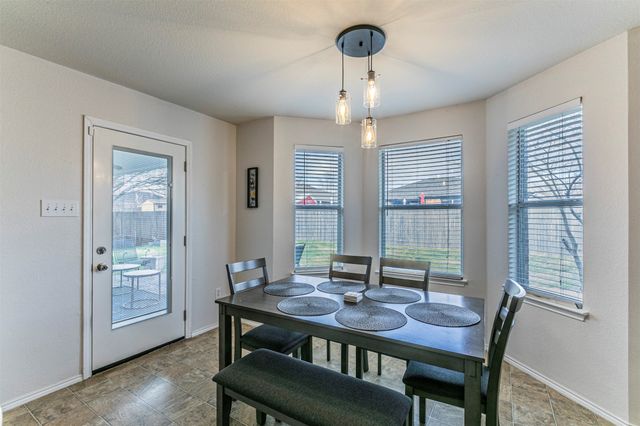 3433 Charing Cross Road, Midlothian, TX 76065