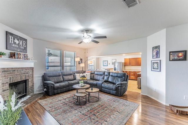 3433 Charing Cross Road, Midlothian, TX 76065