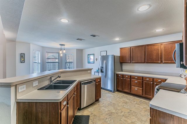 3433 Charing Cross Road, Midlothian, TX 76065