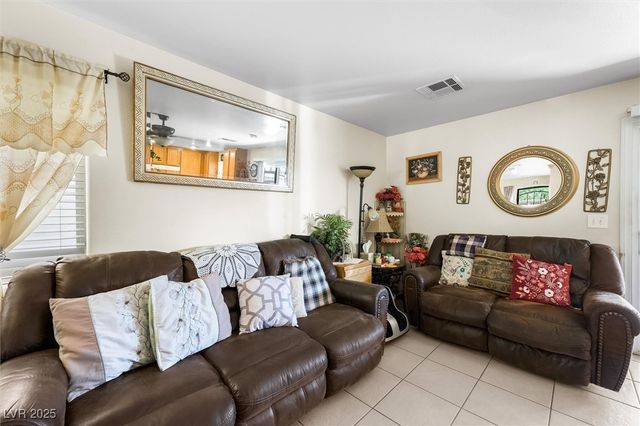 1856 Vida Pacifica Street, Las Vegas, NV 89115