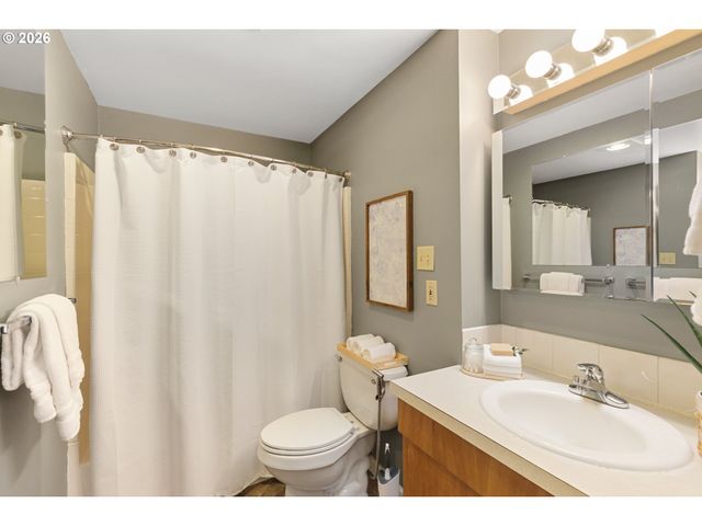 12917 Se 21ST Ave, Milwaukie, OR 97222