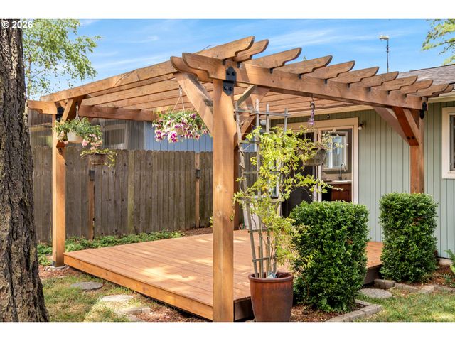 12917 Se 21ST Ave, Milwaukie, OR 97222
