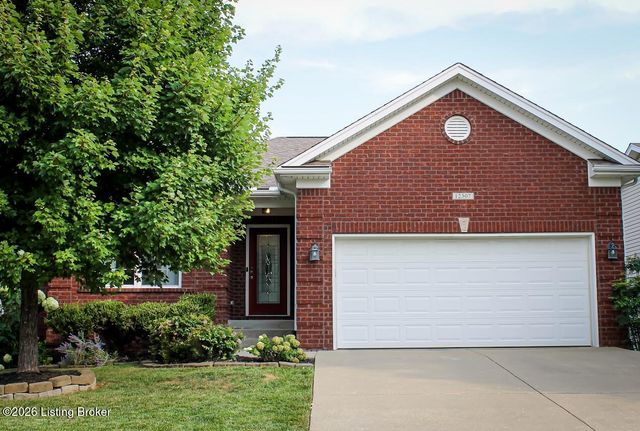 12307 Amber Woods Ct, Louisville, KY 40245