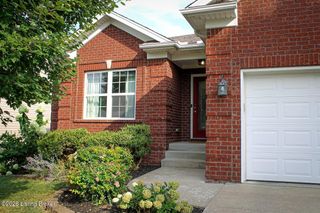 12307 Amber Woods Ct, Louisville, KY 40245