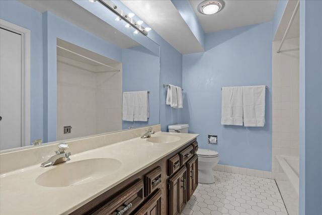 1145 Melvin Drive, Highland Park, IL 60035