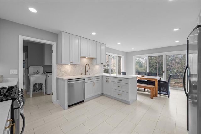 1145 Melvin Drive, Highland Park, IL 60035