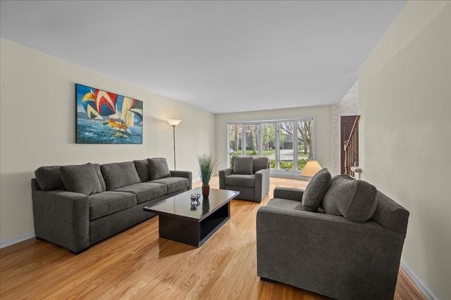 1145 Melvin Drive, Highland Park, IL 60035