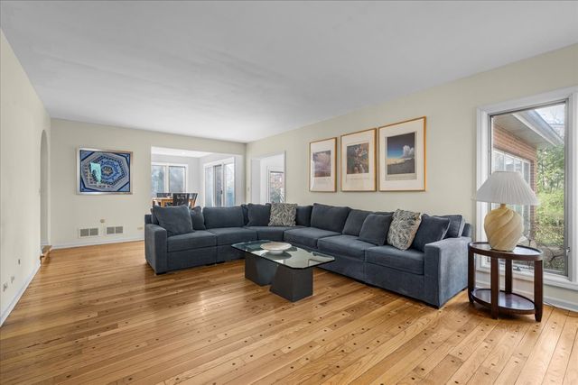 1145 Melvin Drive, Highland Park, IL 60035