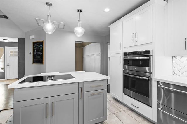 106 Oak Hollow Boulevard, Hockley, TX 77447