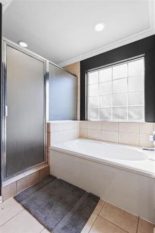 106 Oak Hollow Boulevard, Hockley, TX 77447