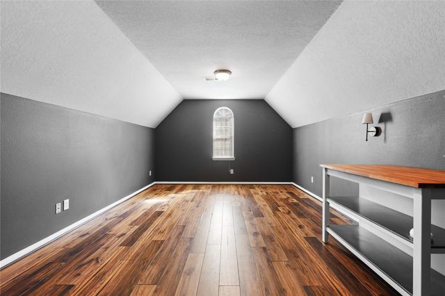 106 Oak Hollow Boulevard, Hockley, TX 77447