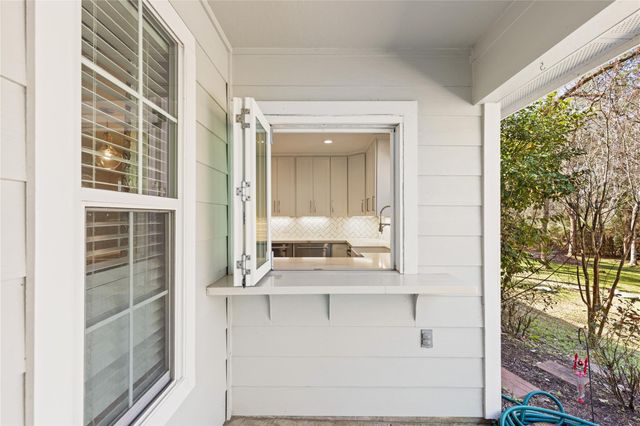 106 Oak Hollow Boulevard, Hockley, TX 77447