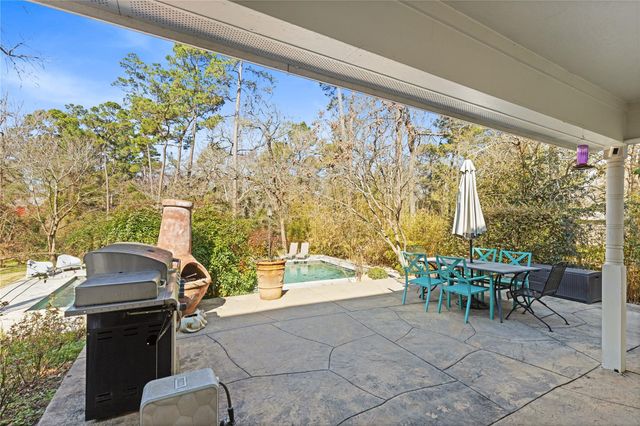 106 Oak Hollow Boulevard, Hockley, TX 77447