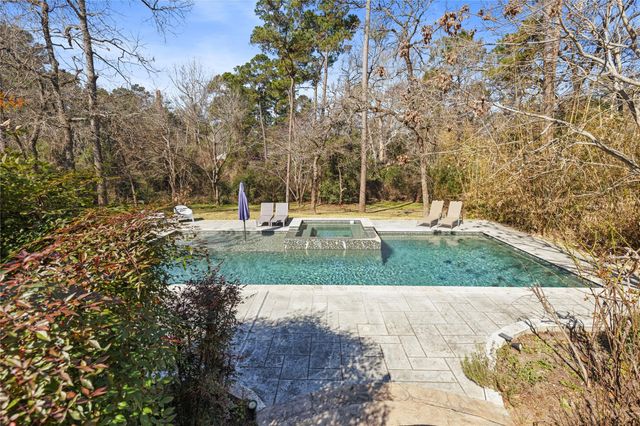 106 Oak Hollow Boulevard, Hockley, TX 77447