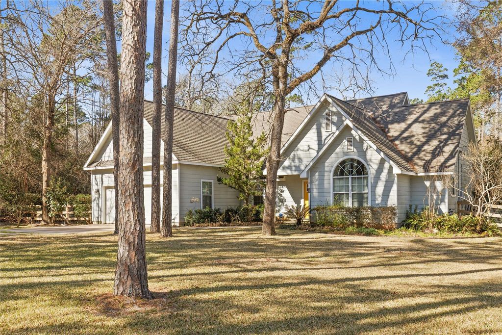 106 Oak Hollow Boulevard, Hockley, TX 77447