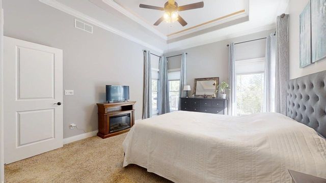 2112 Slade Lane, Mahomet, IL 61853