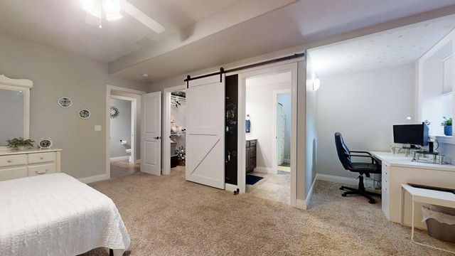 2112 Slade Lane, Mahomet, IL 61853