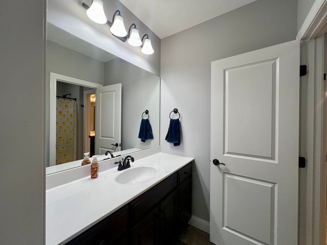 2112 Slade Lane, Mahomet, IL 61853