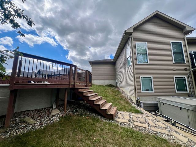 2112 Slade Lane, Mahomet, IL 61853