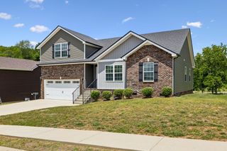 2280 Colston Dr, Clarksville, TN 37042