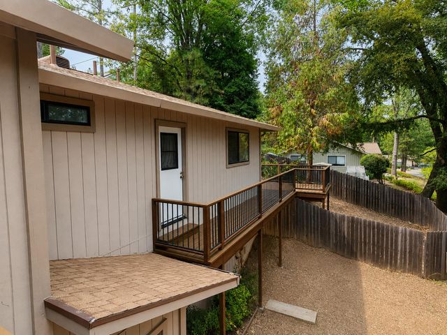 20081 Tellurium Dr, Pine Grove, CA 95665