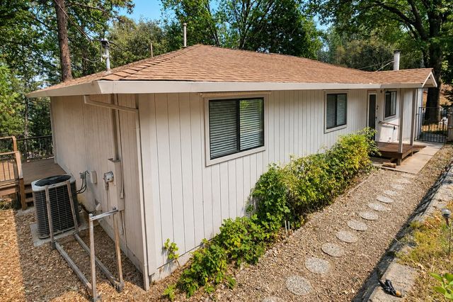 20081 Tellurium Dr, Pine Grove, CA 95665
